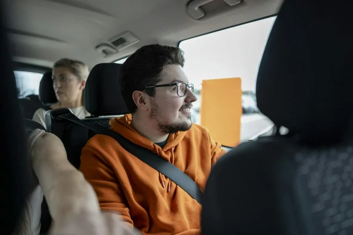 Jak zapewniamy bezpieczeństwo pasażerów w naszych busach na trasach międzynarodowych?
